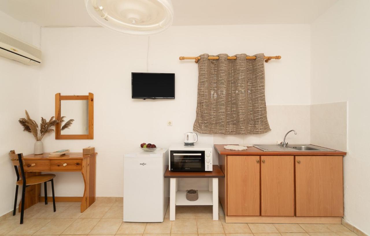 Apartment Tsimiklis Finikounta